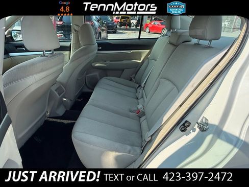 Used 2010 Subaru Legacy 2.5i Premium AWD/4WD image 12