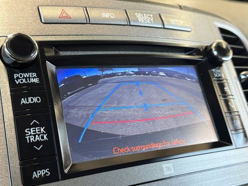 Used 2013 Toyota Venza XLE w/ XLE Premium Pkg FWD image 18