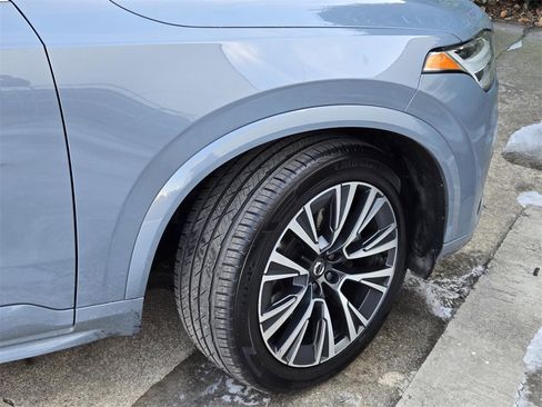 Used 2020 Volvo XC90 T6 Momentum image 6