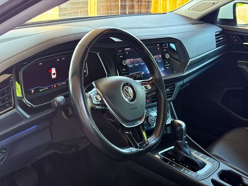 Used 2019 Volkswagen Jetta SEL FWD image 6