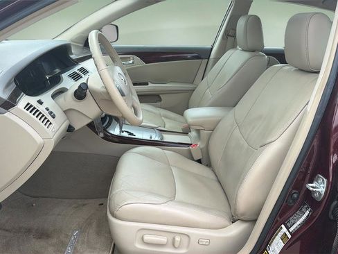 Used 2009 Toyota Avalon Limited FWD image 18