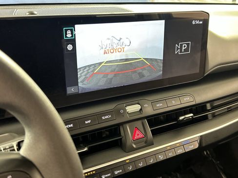 Used 2025 Kia K4 FWD image 18