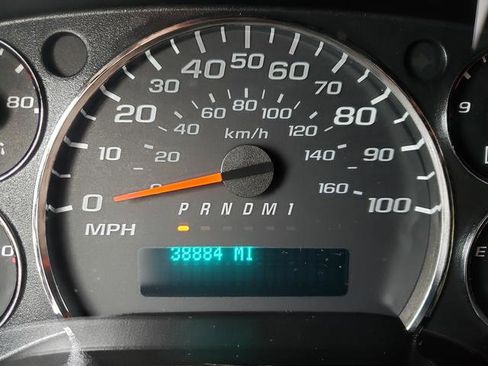 Used 2014 Chevrolet Express 3500 RWD 3500 135 image 25