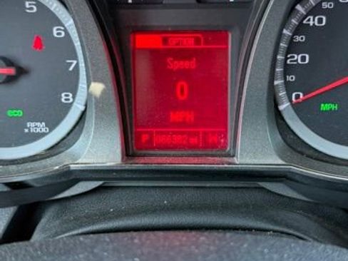 Used 2017 GMC Terrain SLE w/ Convenience Package FWD image 5