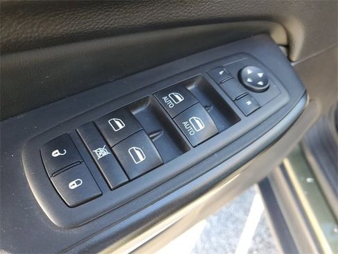 Used 2021 Jeep Cherokee Trailhawk w/ Sun, Sound & Nav Group image 10