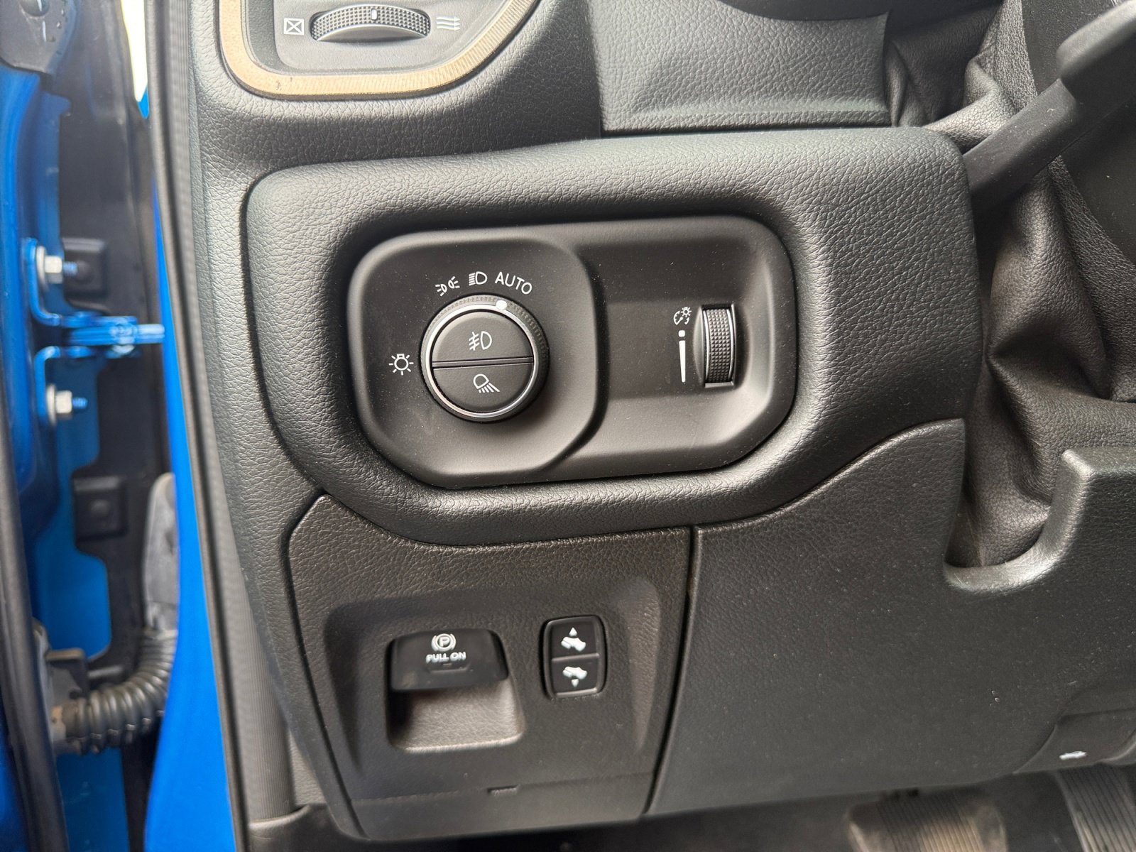 Used 2022 RAM 1500 Sport w/ Rebel Level 2 Equipment Group AWD/4WD image 21