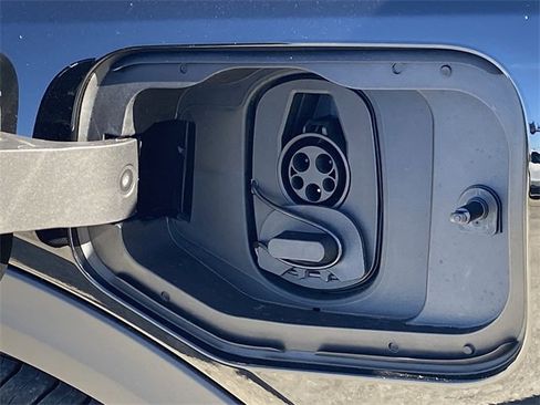 New 2026 Chevrolet Equinox EV LT image 28