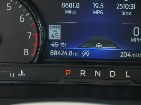 Used 2022 Ford Explorer Limited AWD/4WD image 26