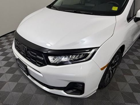 Used 2025 Honda Odyssey EX-L image 10