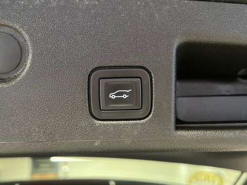 Used 2019 Chevrolet Equinox LT AWD/4WD image 51