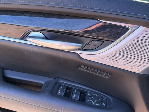 Used 2021 Cadillac XT5 Premium Luxury w/ LPO, Floor Liner Package image 21