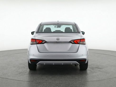 Used 2025 Nissan Versa SV image 7