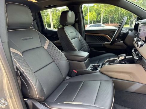 Used 2023 GMC Canyon Denali AWD/4WD image 14