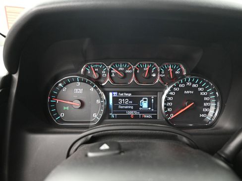 Used 2017 GMC Yukon XL SLT image 10