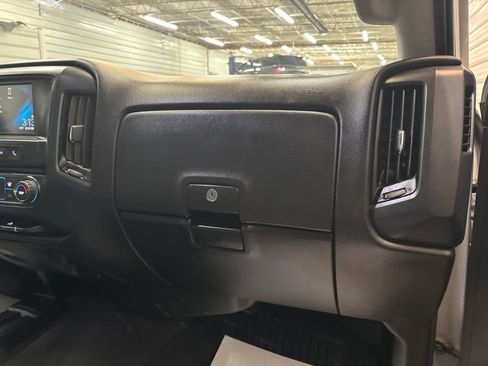 Used 2019 Chevrolet Silverado 1500 W/T w/ WT Convenience Package AWD/4WD image 30