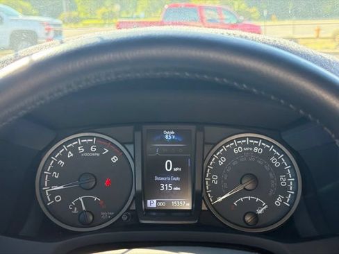 Certified 2022 Toyota Tacoma TRD Off-Road w/ Truck Exterior Package (TMS) AWD/4WD image 19