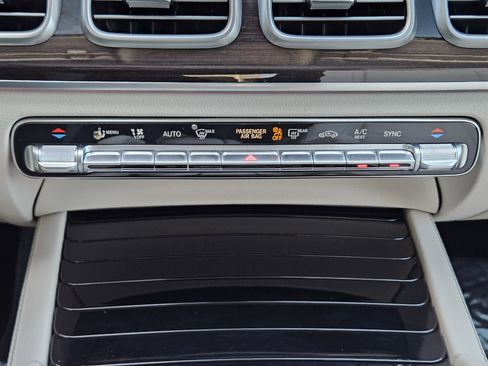 Certified 2025 Mercedes-Benz GLE 350 4MATIC image 18