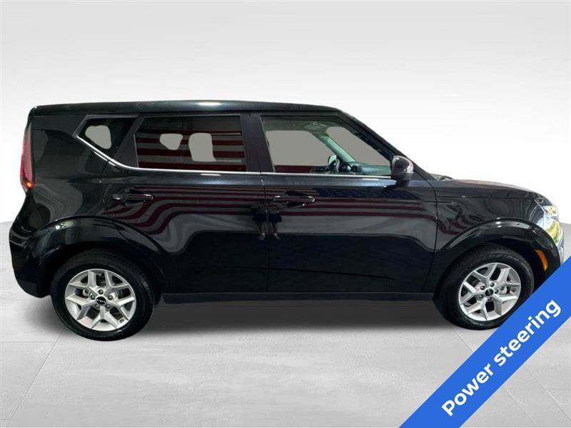 Used 2024 Kia Soul LX w/ Option Group 015 FWD image 4