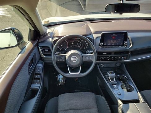 Used 2021 Nissan Rogue S image 24