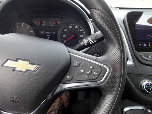 Used 2023 Chevrolet Malibu LT image 16