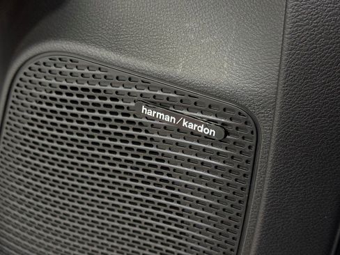 New 2026 Chrysler Pacifica Pinnacle w/ Trailer Tow Group image 38