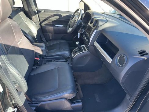 Used 2017 Jeep Compass High Altitude FWD image 11