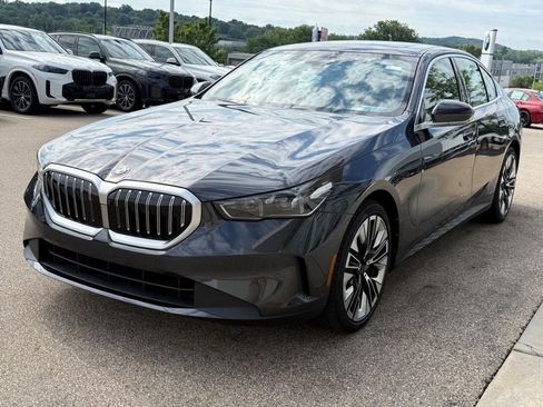 Used 2026 BMW 540i xDrive AWD/4WD image 8