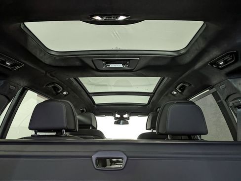 Certified 2025 BMW X7 M60i image 14