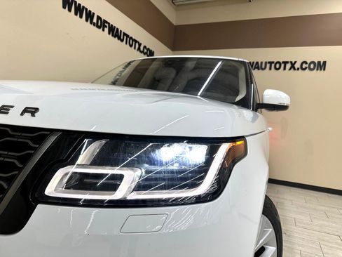 Used 2019 Land Rover Range Rover image 2