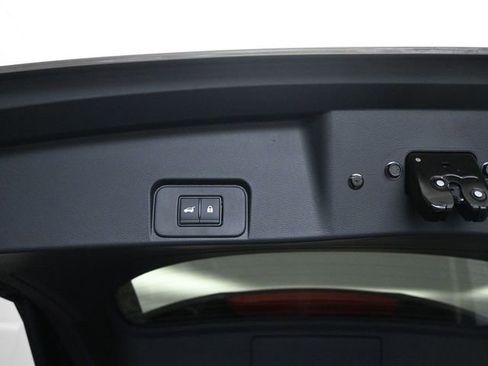 Used 2025 Nissan Rogue Platinum w/ Platinum Premium Package image 29