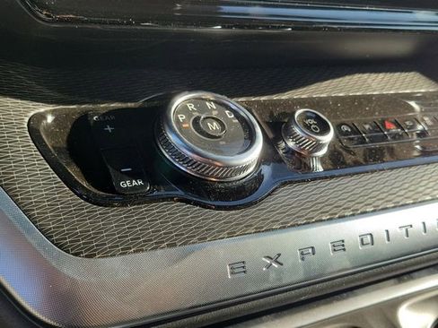 New 2026 Ford Expedition Max Platinum w/ Stealth Appearance Package image 10