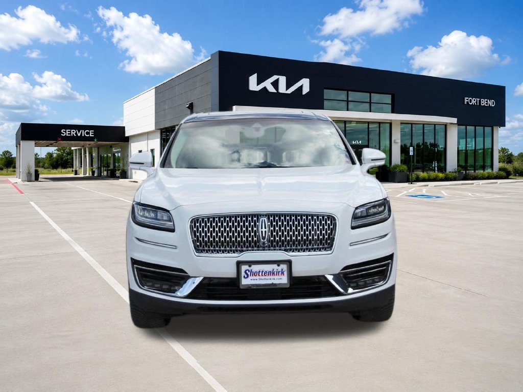 Used 2020 Lincoln Nautilus Reserve w/ Equipment Group 201A FWD image 2