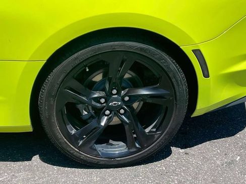 Used 2021 Chevrolet Camaro LT RWD image 15