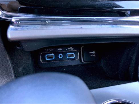 Used 2021 Jeep Grand Cherokee Laredo X image 33