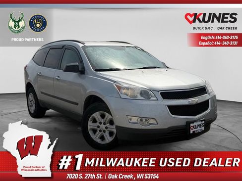 Used 2012 Chevrolet Traverse LS FWD image 1