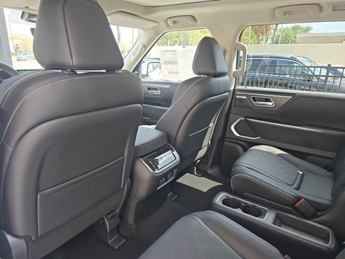 New 2026 INFINITI QX80 Luxe w/ Cargo Package RWD image 14