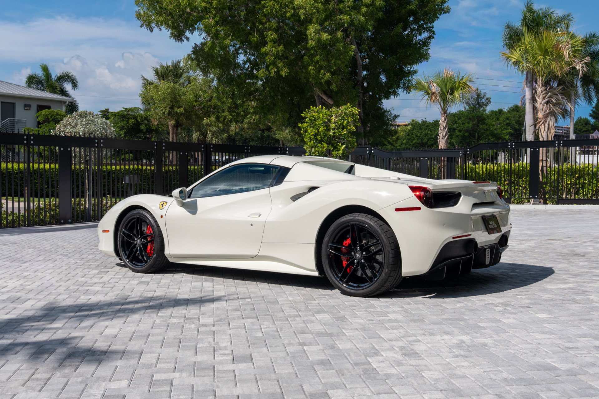 Used 2019 Ferrari 488 Spider RWD image 6