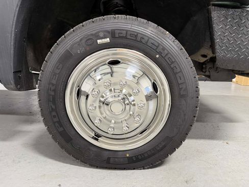 Used 2012 Ford F450 XL w/ PWR Equipment Group image 2