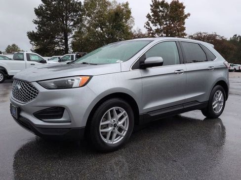 Used 2023 Ford Edge SEL image 7