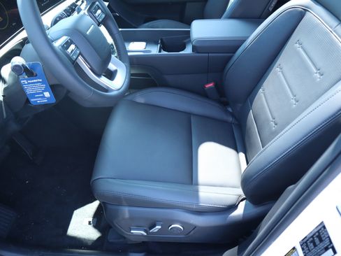 New 2026 Hyundai Santa Fe Limited FWD image 11