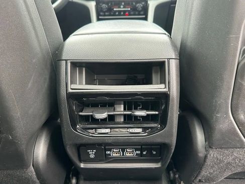 Used 2023 Jeep Grand Cherokee 4WD 4xe image 33