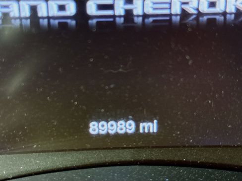 Used 2018 Jeep Grand Cherokee Overland image 16