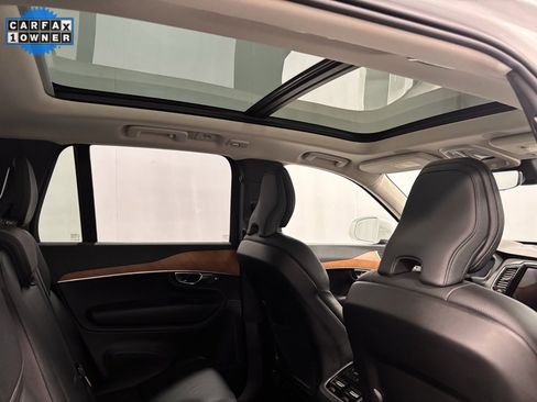Certified 2025 Volvo XC90 B6 Plus image 25