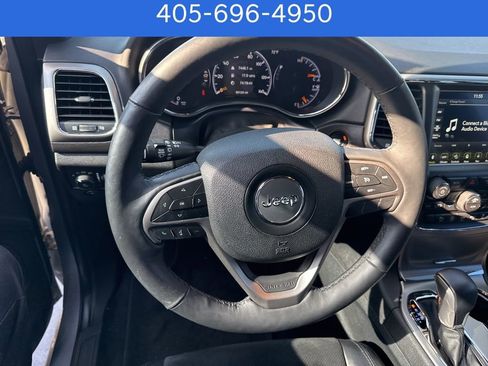 Used 2018 Jeep Grand Cherokee Altitude image 22