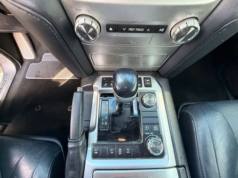 Used 2019 Toyota Land Cruiser w/ Carpet Mat Package AWD/4WD image 24