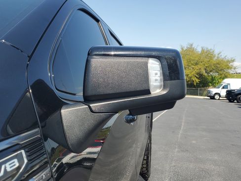 Used 2024 GMC Sierra 1500 AT4 w/ Technology Package image 4