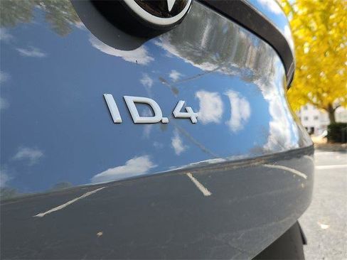 Certified 2022 Volkswagen ID.4 Pro image 30