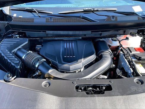 Used 2025 Buick Enclave Sport Touring image 10