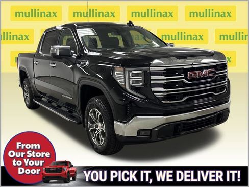 New 2026 GMC Sierra 1500 SLT image 2