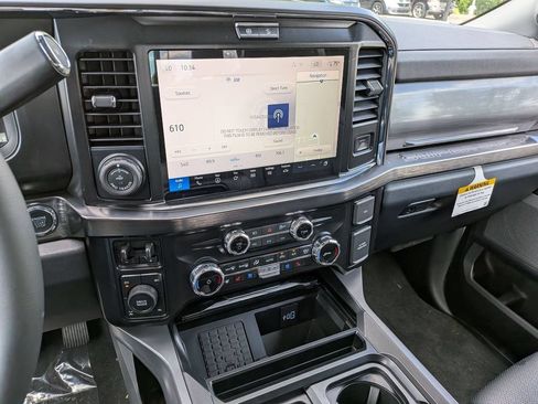 New 2026 Ford F350 Lariat w/ Black Appearance Package AWD/4WD image 13
